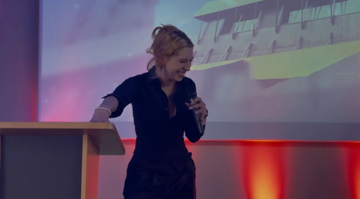 Lauren presenting at an Xelence event